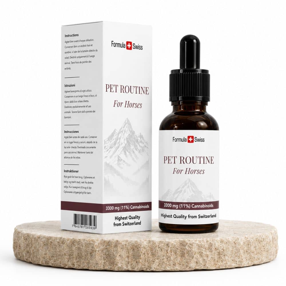 Bouteille et emballage de 'Pet Routine for Horses' par Formula Swiss sur fond blanc